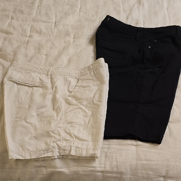 Bandolino Women's White and Vintage America Black Shorts Set - Picture 1 of 11